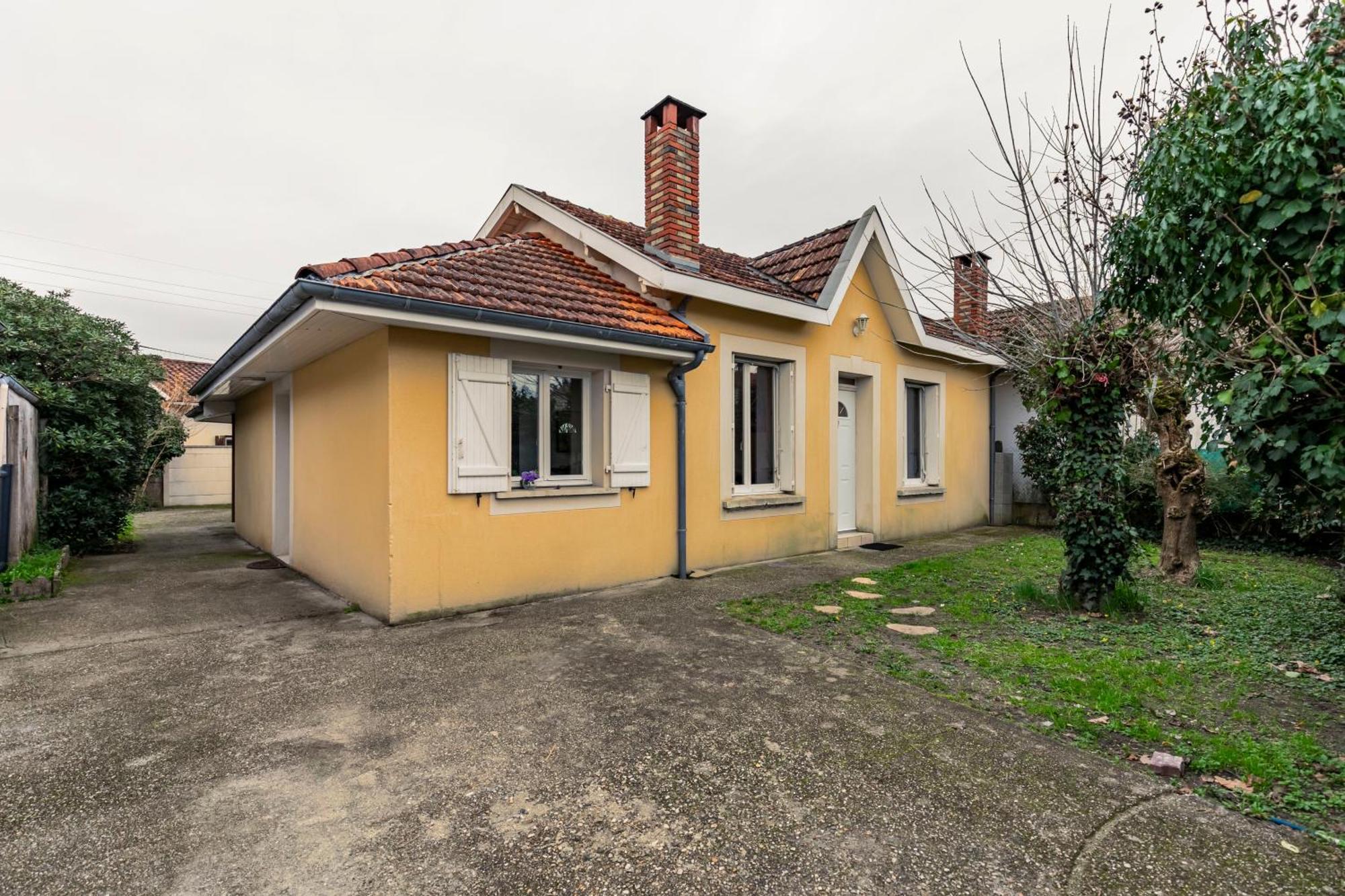 Maison Arcachonnaise Sur Merignac Bagian luar foto